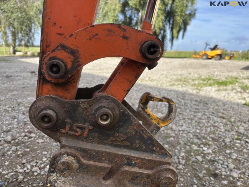 Hitachi Zaxis 10U-2 YSR mini excavator with buckets 14