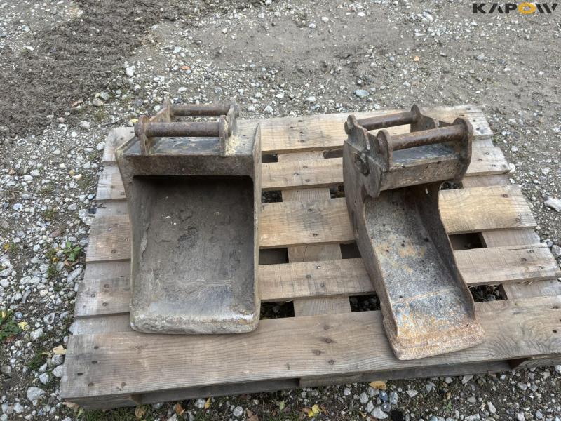 Hitachi Zaxis 10U-2 YSR mini excavator with buckets 52