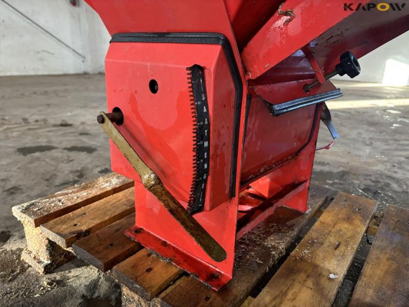 Hatzenbichler Air 8 grass seed box 9