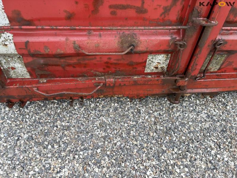 HCF Container for hook and wire 20