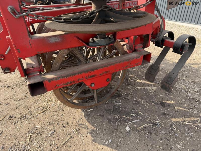 HE-VA front packer 4 meters 9