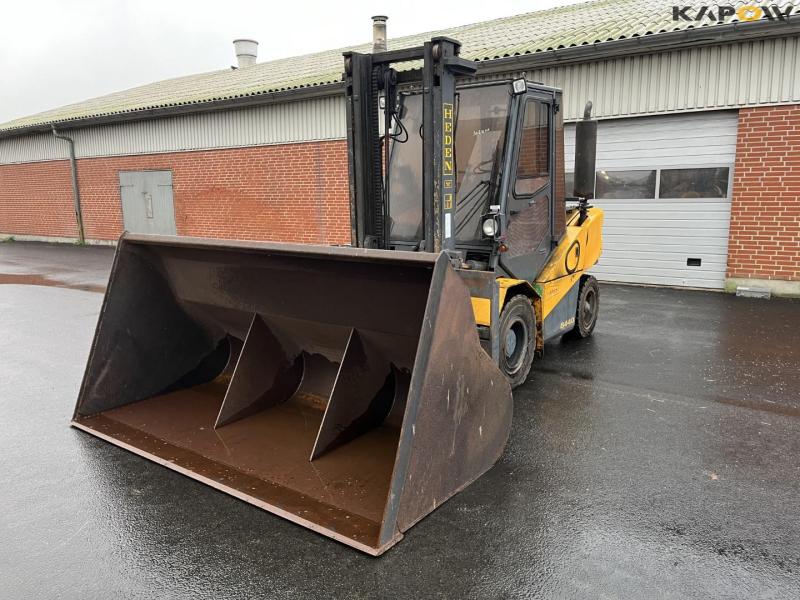 Heden 8440 truck with shovel 1