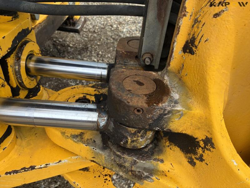 Hidromek TR HMK 102 backhoe loader 54