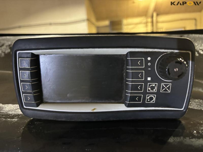 Hilltip salt spreader 22