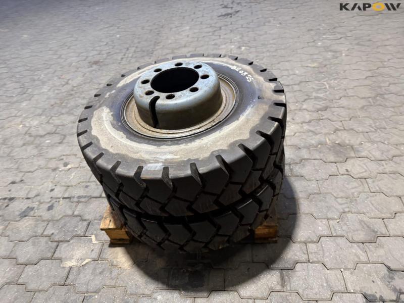 Wheels 8.25-15 7