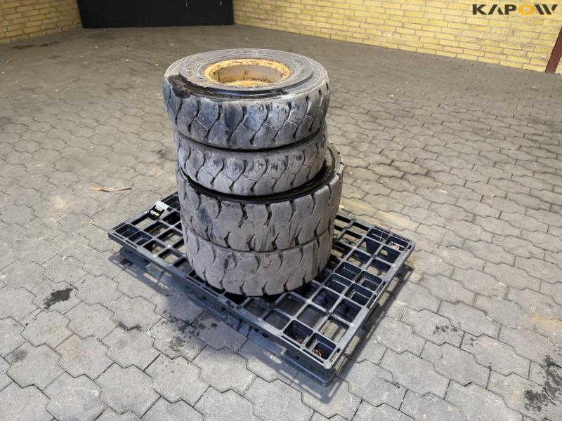 Wheels in different sizes - 4pcs 1