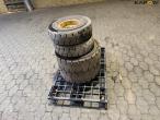 Wheels in different sizes - 4pcs 8