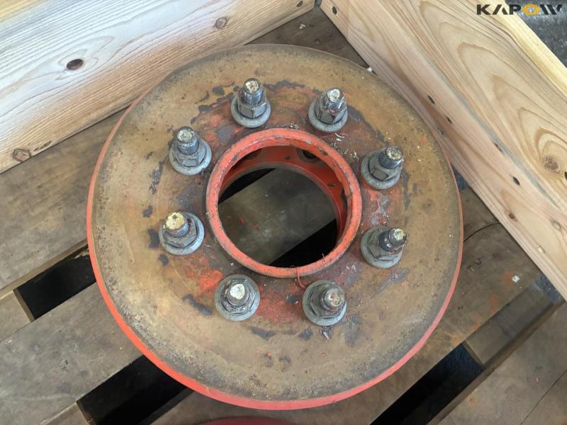 Wheel spacers for Claas 9