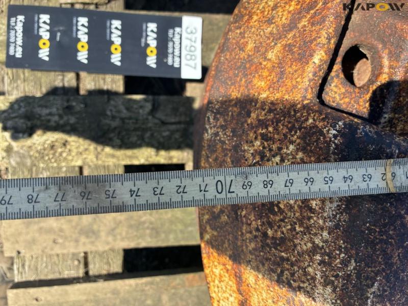 Wheel weights used on the Valmet - 4 pcs. 9