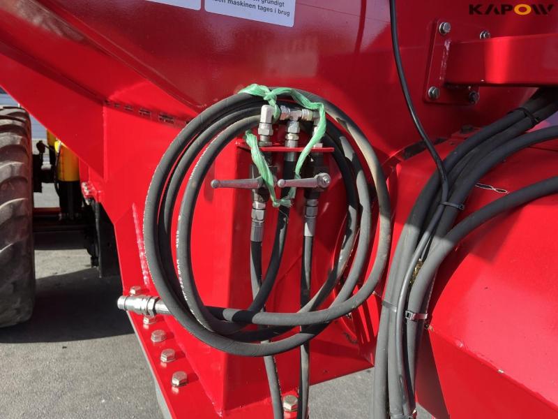 HM 25/30 auger carriage 15