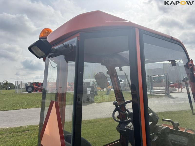 Holder C 2.34 with sweeper and salt spreader 39