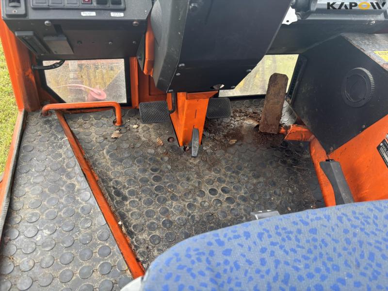 Holder C 2.34 with sweeper and salt spreader 93