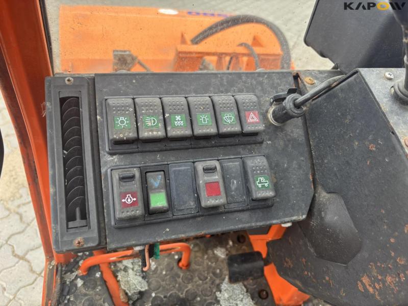 Holder C2 2.34 Basic with sweeper and salt spreader 90