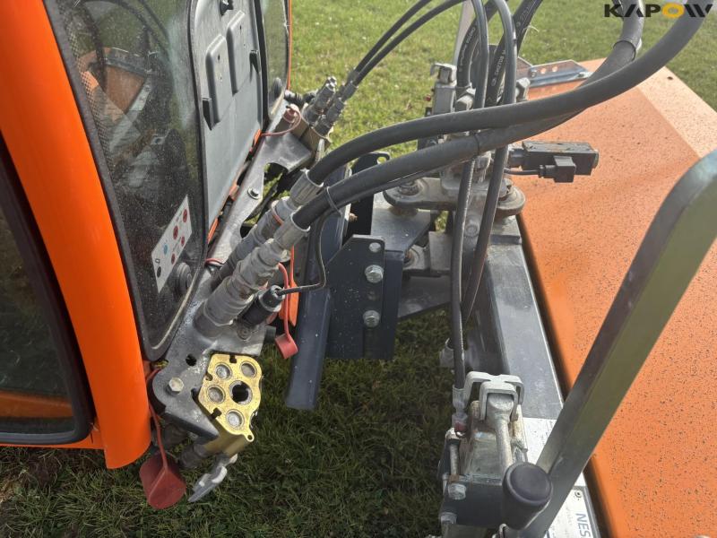 Holder X45 with sweeper and salt spreader 20