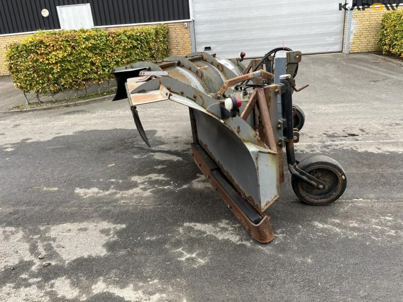 Holms PV-3.2 point plough 8