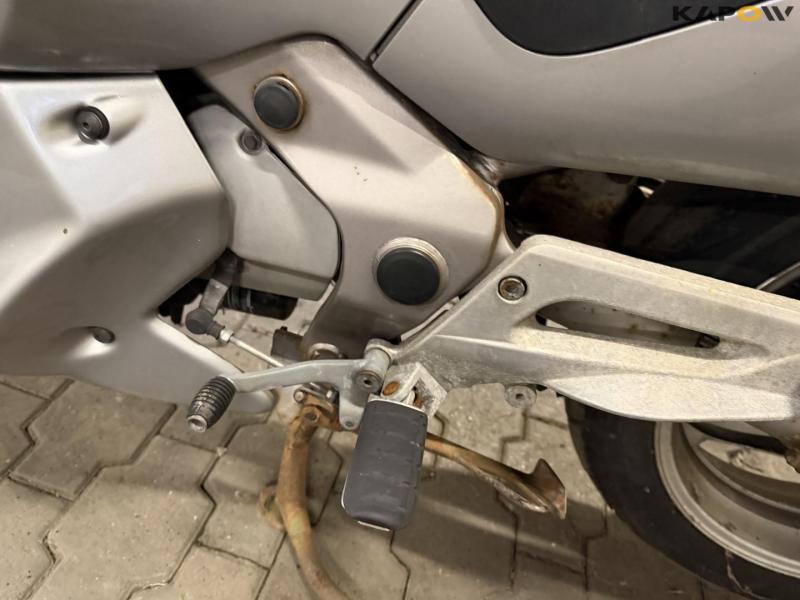 Honda RC47 motorcycle 13