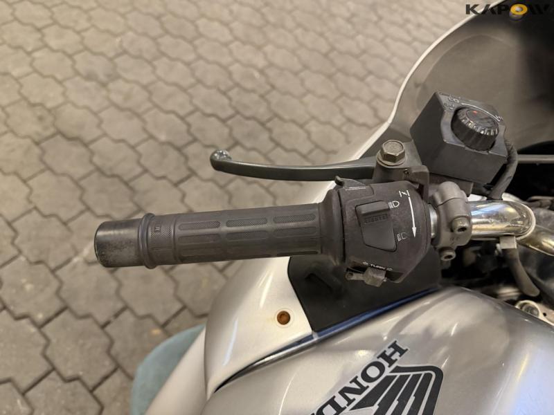 Honda RC47 motorcycle 29