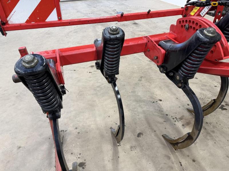 Horsch 8-tooth cultivator 16