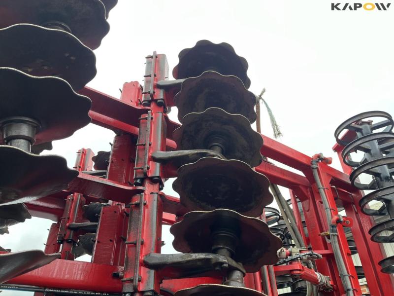 Horsch Joker 12RT disc harrow with Duodrill 11