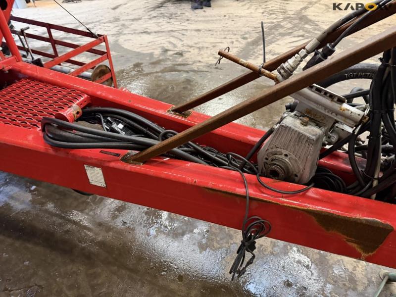 Horsch SW7000S fertilizer spreader. 11