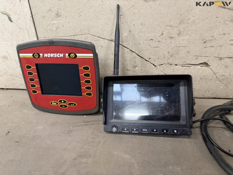 Horsch SW7000S fertilizer spreader. 48