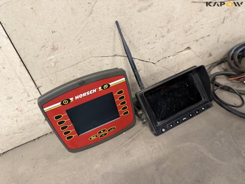 Horsch SW7000S fertilizer spreader. 49