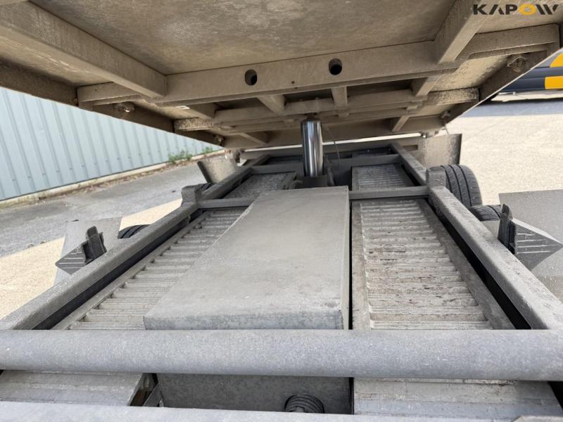 Humbaur HTK trailer with electric tipper 17