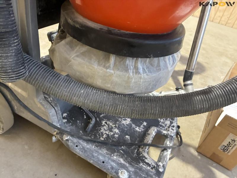Husqvarna DE120H/C3000 vacuum cleaner and filter 12