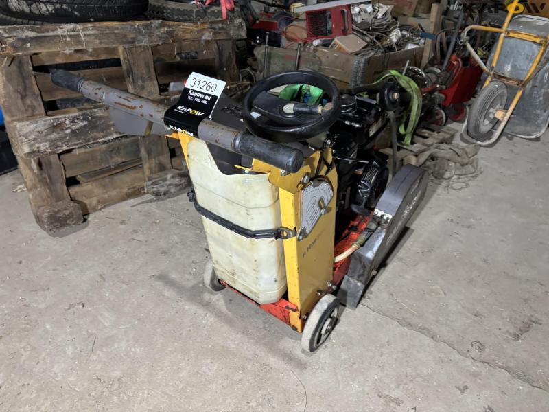 Husqvarna FS 400LV asphalt cutter 5