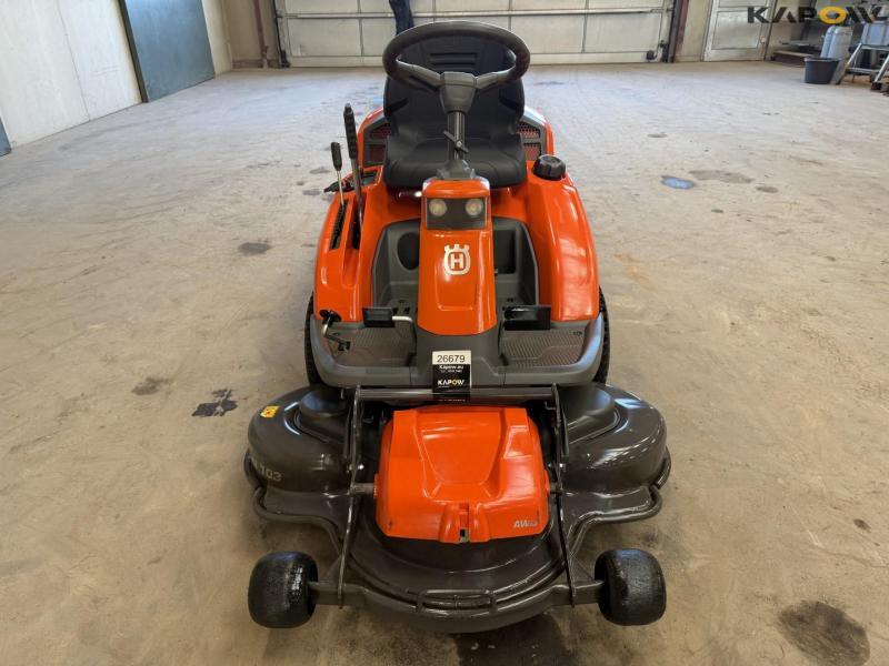 Husqvarna R216T AWD lawn mower 3