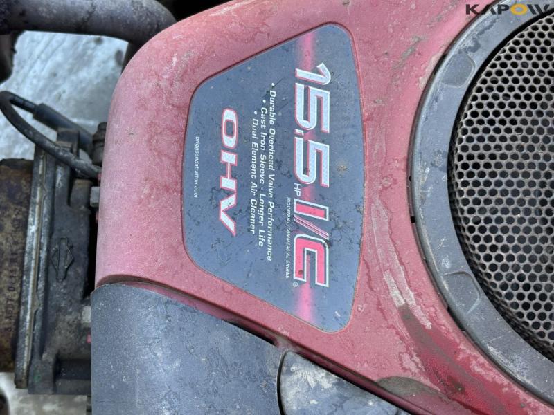 Husqvarna rider 970 lawn mower 28