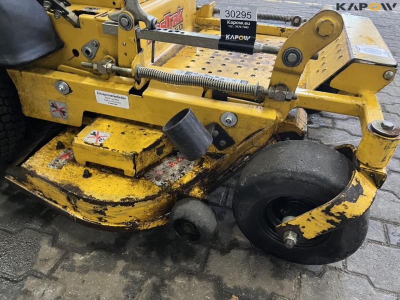 Hustler Fastrak SD lawn mower 13