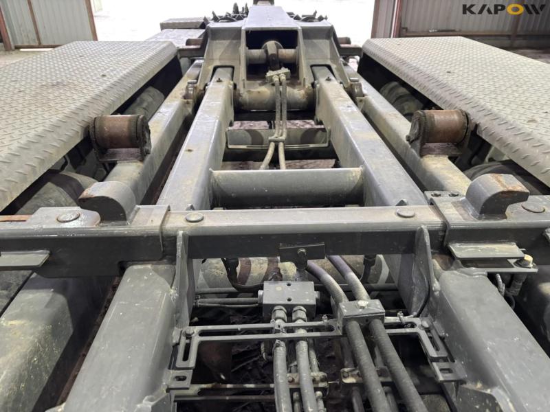 Hvamø hook lift with its own hydraulics 30