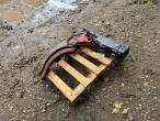 Hydraulic claw 7
