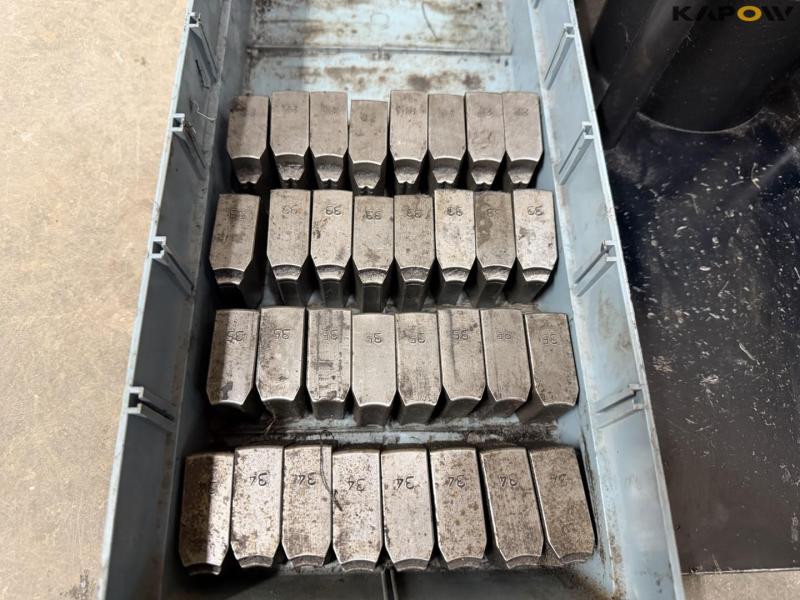 Hydraulic hose crimper 9