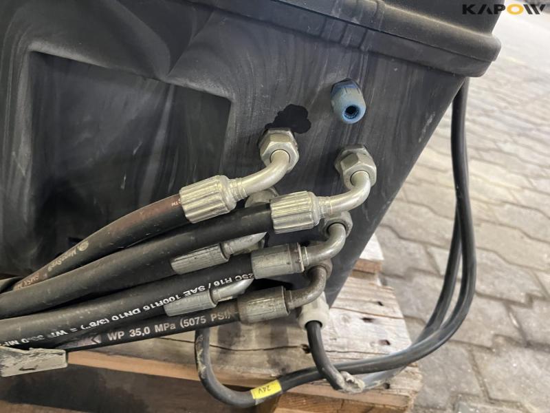 Hydraulic station for truck 21