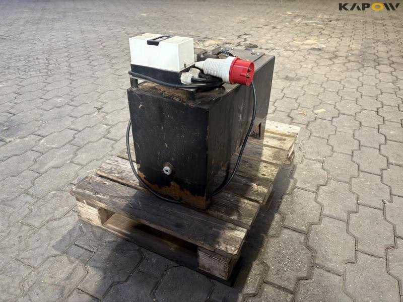 Hydraulic station 7