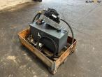Hydraulic tank with cooler 3