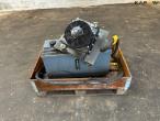 Hydraulic tank with cooler 8