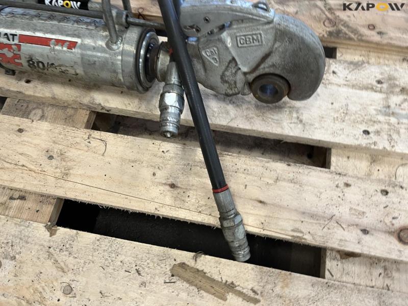 Hydraulic top link 9