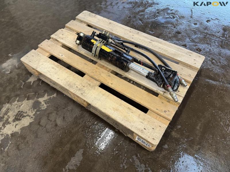 Hydraulic top link 1