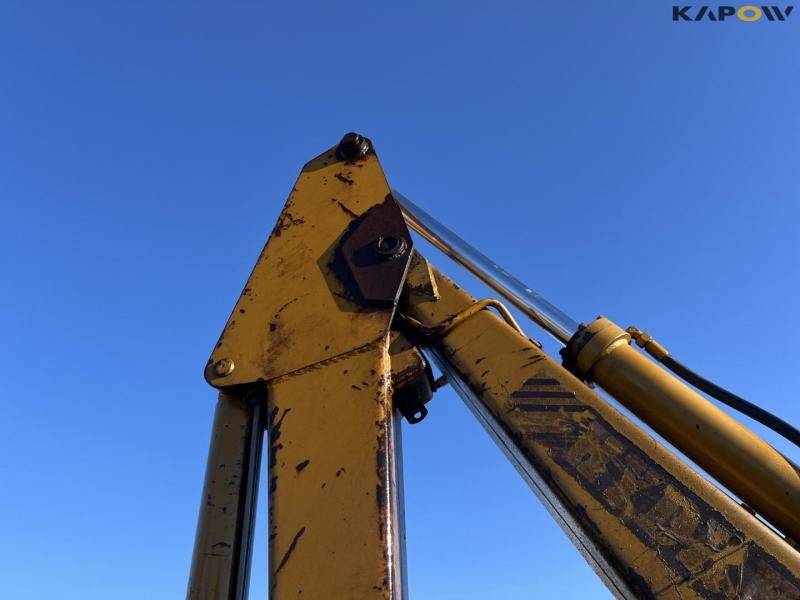 Hydrema 805 backhoe loader 43