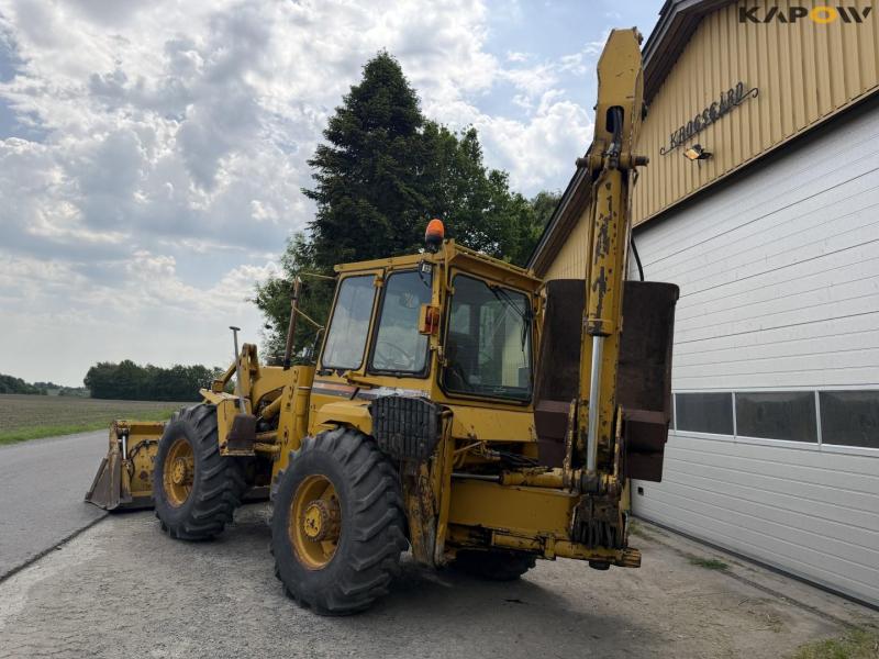 Hydrema 806 CLS backhoe loader 6