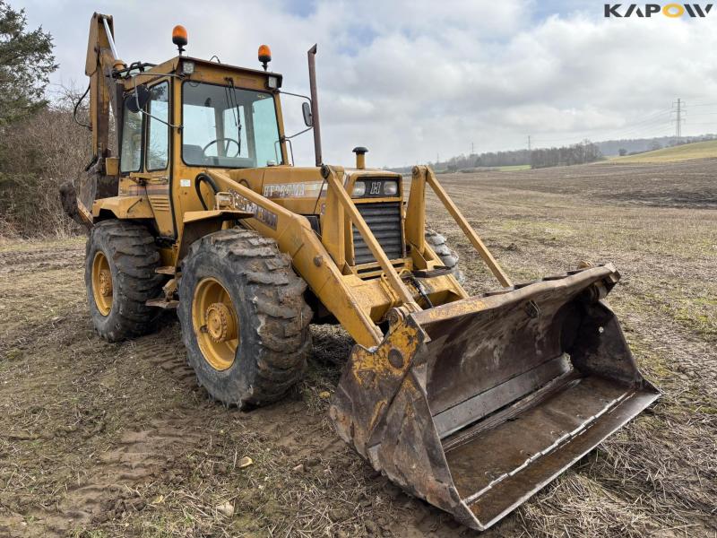Hydrema 807 backhoe loader 3