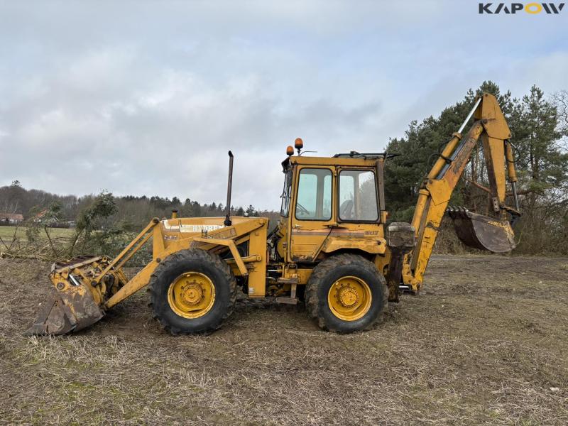 Hydrema 807 backhoe loader 8