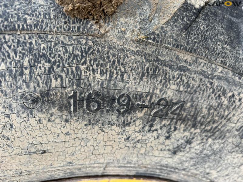 Hydrema 807 backhoe loader 32