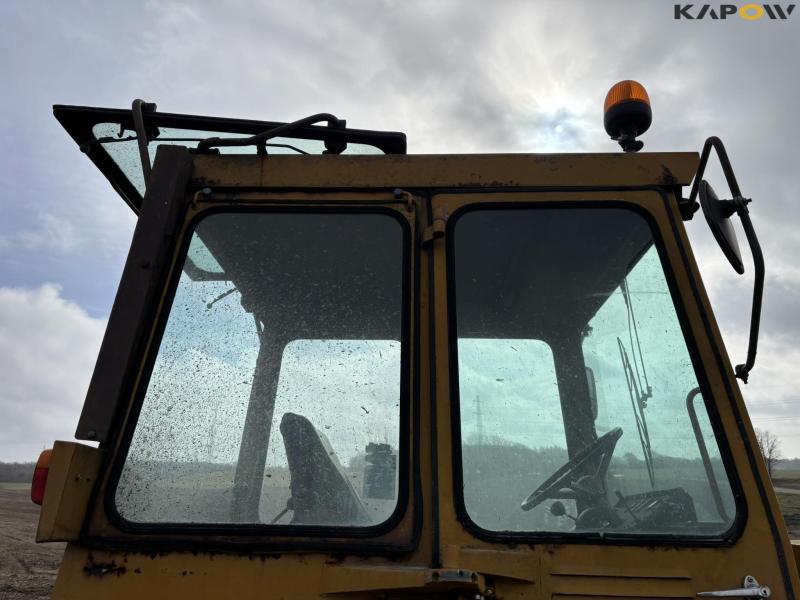 Hydrema 807 backhoe loader 36