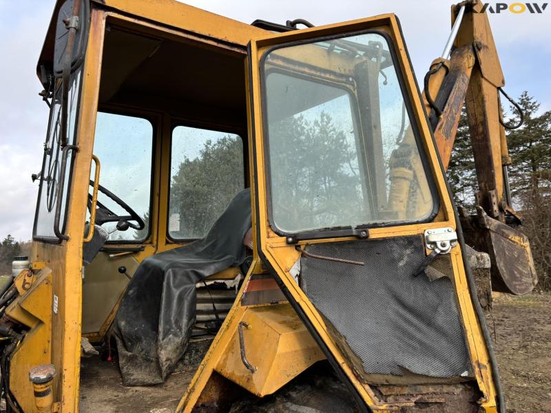 Hydrema 807 backhoe loader 73