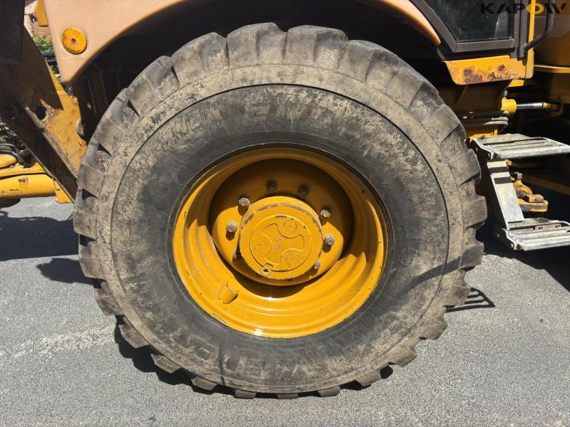 Hydrema 906D backhoe loader 32