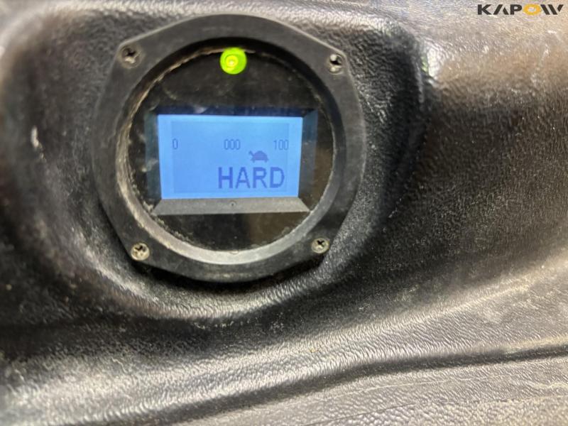 Hyster electric stacks 13